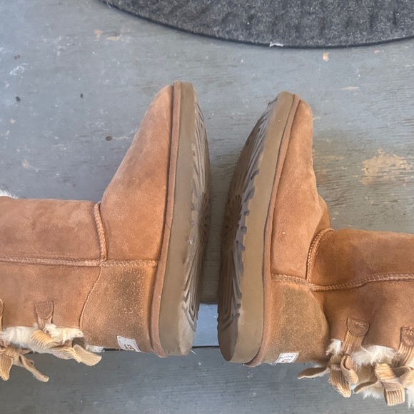 UGG Women's Chestnut Suede Winter Boots - Picture 3 of 4